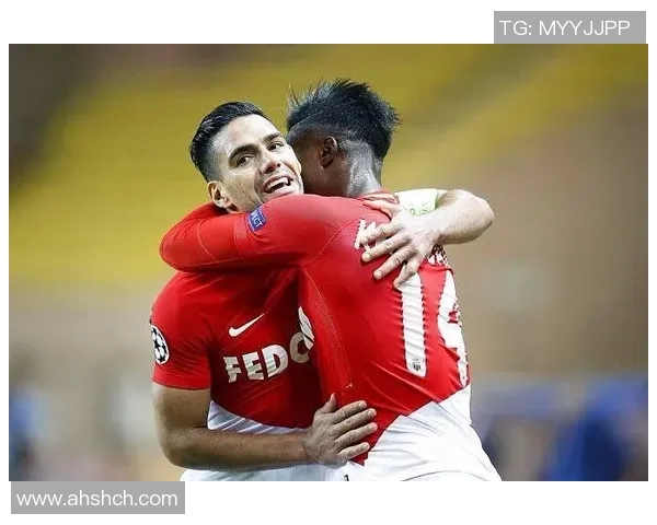 尼姆与里昂的对决将在哪个球场举行及相关赛事信息解析