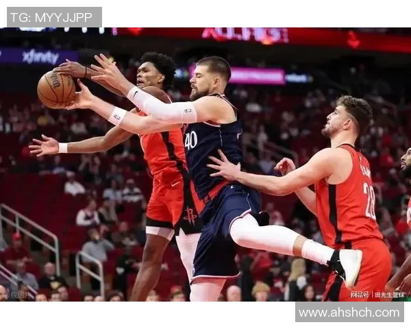 快船主场逆转火箭以113比102获胜展现强大团队实力