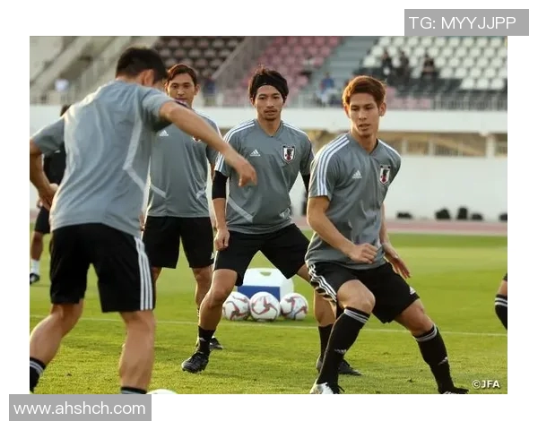 日本与印度足球队激战正酣谁能在亚洲赛场上笑到最后