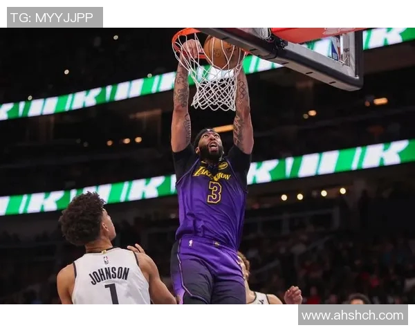 湖人对阵老鹰精彩录播回顾11月12日比赛亮点与精彩瞬间分析