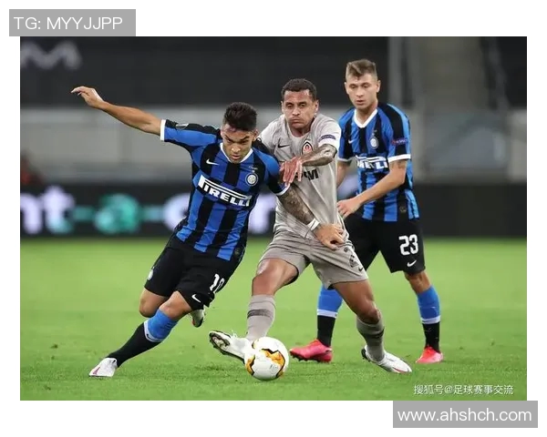 马斯特里与瓦尔韦克的精彩对决揭示足球战术与团队合作的魅力