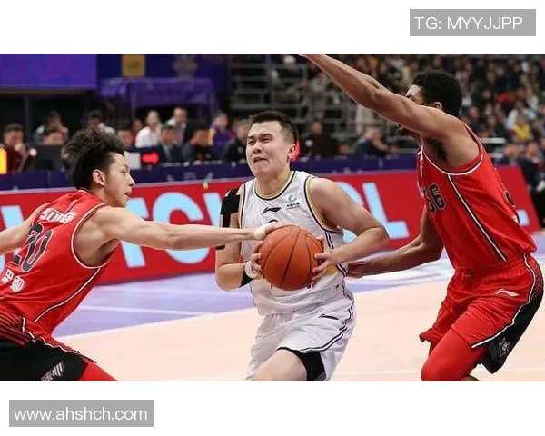 广东与深圳精彩对决现场直播全程回顾与赛后分析 广东与深圳精彩对决现场直播全程回顾与赛后分析